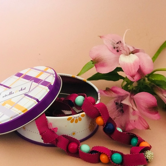 Stella and Dot,   LIKE NEW children’s jewelry . - Picture 2 of 4